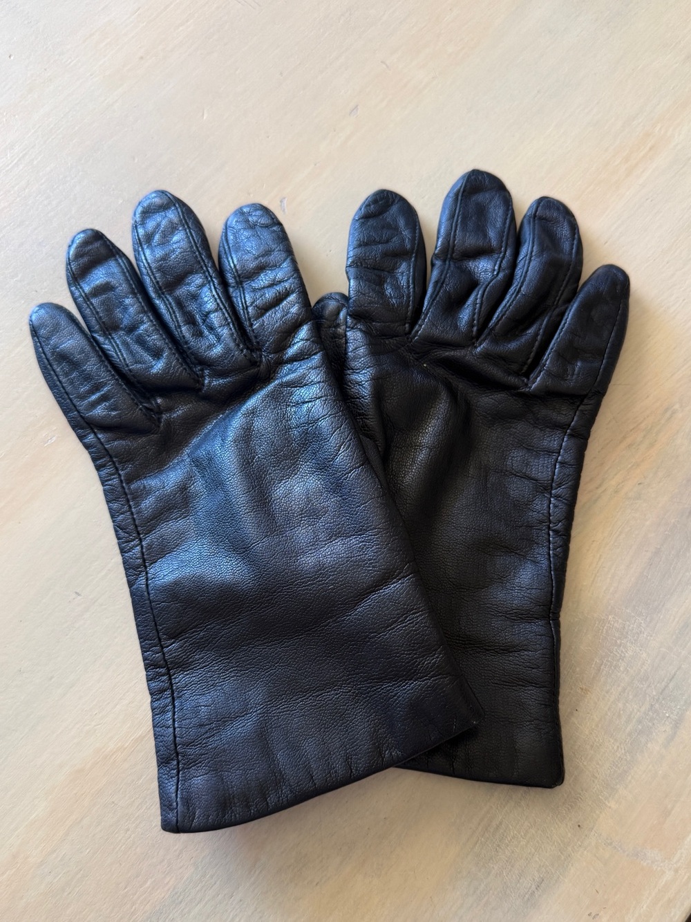 Vintage Women’s Thinsulate Black Leather Gloves